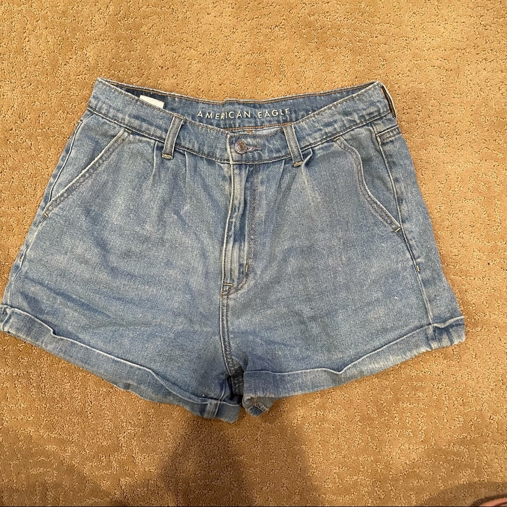 american eagle mom shorts. size 6